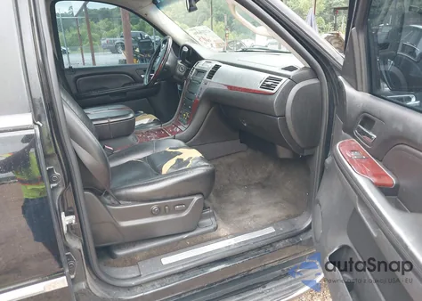 2007 Cadillac Escalade Standard z USA, uszkodzony, nr VIN 1GYFK63837R229622